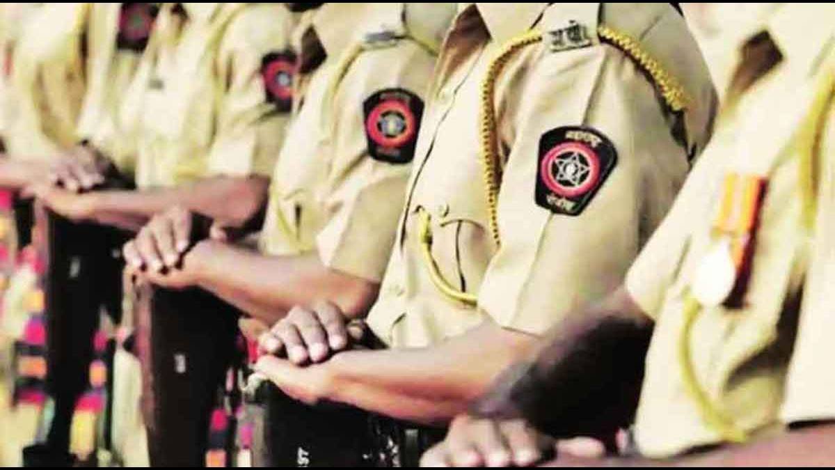 आमदाराचा पुतण्या असल्याचे सांगून ‘नो एन्ट्री’तून जाण्यासाठी पोलिसांना शिवीगाळ